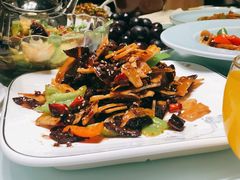香蕉牛肉-聚友斋(陶瓷琉璃馆水晶街店)