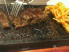 -必胜客(东大桥店)