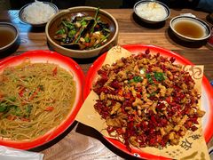 -泥糊破店小酒馆·团建聚餐(南京西路店)