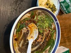 -云阿蛮云南生烫牛肉米线(奉贤路店)