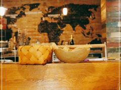 -斯普汇生蚝牛排馆(中骏世界城店)