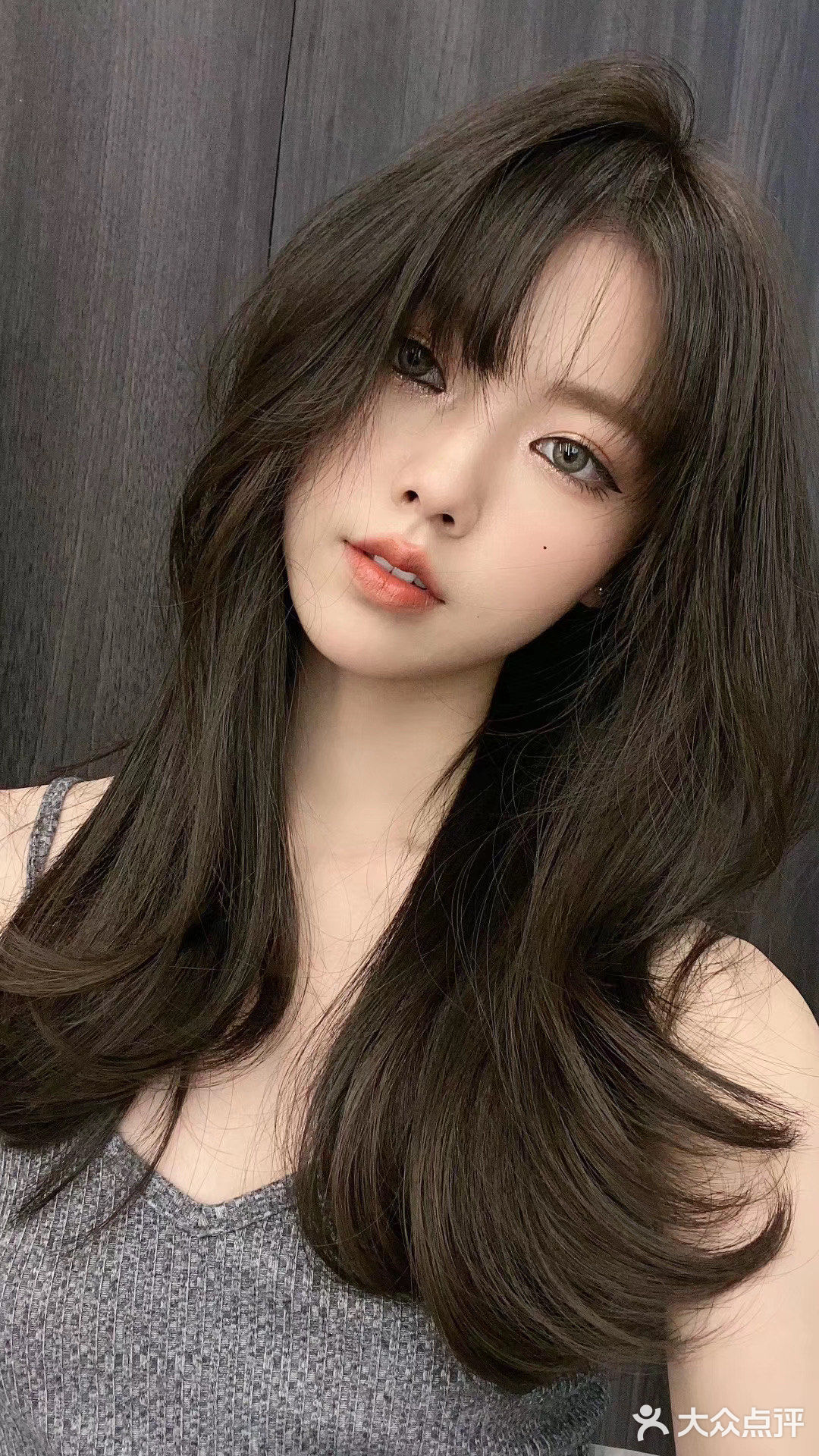 那青灰棕与鱼尾汤就是绝配