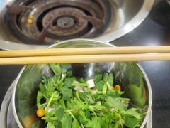 -鸿顺老铁锅美蛙鱼府(解放碑店)
