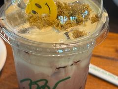 -Chom Cafe and Restaurant