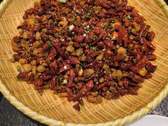 -万重锦·人文川菜馆(骡马市店)