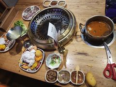 -汉江山料理级自助烤肉黑金冠(周口好吃城店)