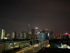 -The ROOF (通盈中心店)