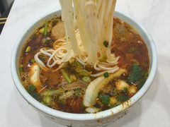 -全家福米线