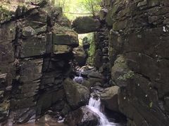 -藏龙百瀑风景区