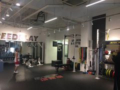 -汗水空间私教健身连锁(SM广场店)