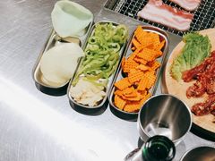-马路牙子烧烤音乐酒馆(望京店)