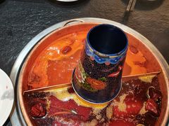 番茄牛油鸳鸯锅-咏江南·苏式火锅·苏州评弹(观前街店)