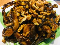 桃仁爆龙鳝-圆满素食林饭店非遗素食(河西店)