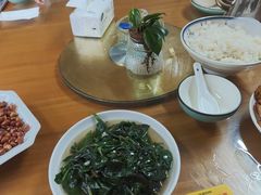 -芦茨金富饭庄·25年老字号·专做稻草鸡