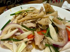 手撕椒麻鸡-清真·玛丽亚新疆菜主题餐厅(浙江中路店)