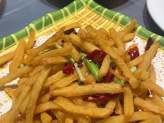-肥肥虾庄·金牌油焖大虾(杨园滨江时代walk店)