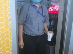 -麦当劳(鄂尔多斯机场店)