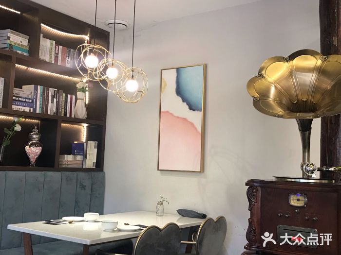 后海16号·北京私房菜大堂图片
