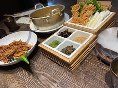 -魁盛居百年鲁菜馆(县西巷店)