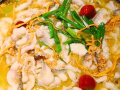 -山城外·非遗酸菜鱼(财富中心店)
