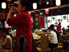 大堂-满园春饼(宜昌万达店)