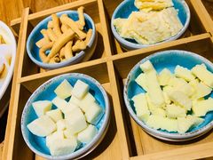 全套奶食-蒙亨·手把肉·蒙古包文化主题餐厅(天恒广场店)