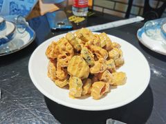 黄瓜拌油条-梅飞酒家(桑园路店)