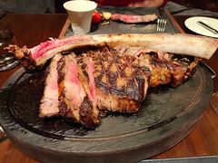 -恰餐厅及酒吧 CHAR Bar & Grill (北京丽都皇冠假日店)