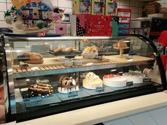 面包甜点陈列柜-DQ·蛋糕·冰淇淋(高新万达店)