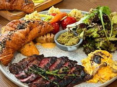 -Mark&Mars Restaurant