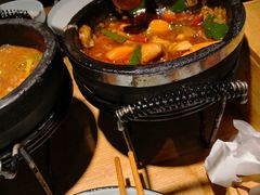 -九锅一堂酸菜鱼(万达广场店)