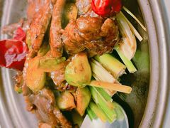 砂锅香茅焗雪花牛肉-尚一汤·粤菜海鲜(汇智国际商业中心店)