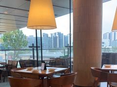 靠窗位-大师兄·西北小馆(金湾华发商都店)