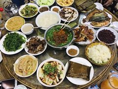 -岩保农家乐