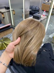 -Tloml salon