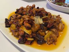 宫保鸡丁-夫妻肺片·中华老字号·正宗川菜(春熙路店)