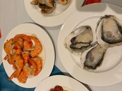 -广州万富希尔顿酒店·感趣自助餐厅·金秋蟹宴生蚝海鲜刺身烧烤