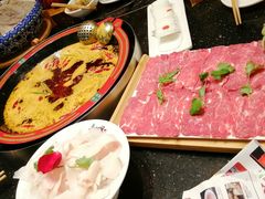 -香佰里鲜货火锅(佳乐金街店)