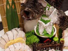 -鼎泰亨·海鲜牛肉餐厅(滨江店)
