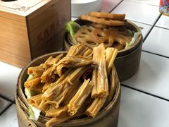 -瓜西西重庆火锅(花溪店)