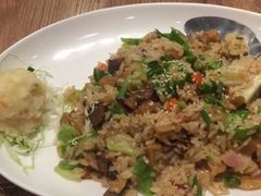 -玛格萝妮(汇智国际商业中心店)