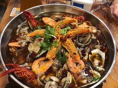 -老东镇啤酒屋海鲜加工·蒸汽海鲜·海鲜烧烤(台东店)