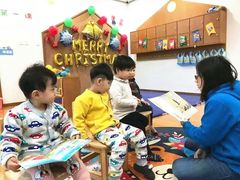 -抱抱熊托育中心(大悦城店)