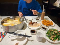 -肥仔文澳门猪骨煲(南京西路店)