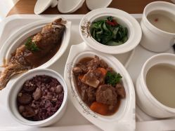 -菁幼月子会所(儿童医院店)