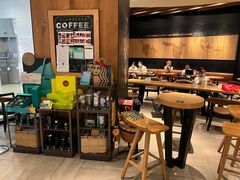 -星巴克臻选(莘庄仲盛店)