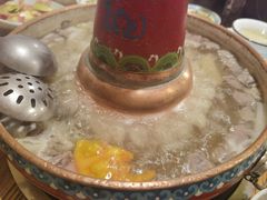 -毛辣果·贵州红酸汤牛肉火锅(西单店)