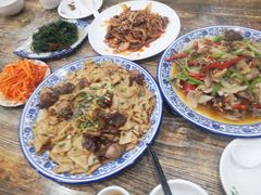 -壹阁胡羊焖饼(特色小吃街店)