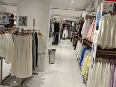 -优衣库(北京万柳华联购物中心店)