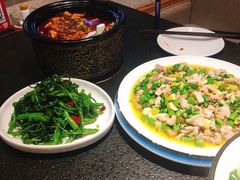 -万重锦·人文川菜馆(骡马市店)